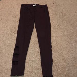 Maroon leggings